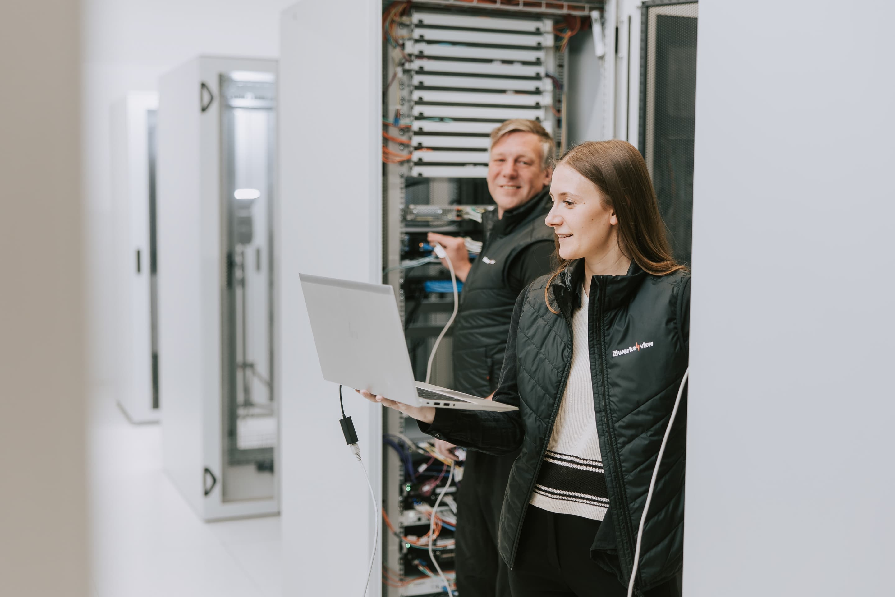 illwerke vkw IT-Techniker bei Server